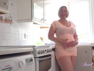 Auntjudys - 48yo prsnaté bbw step-auntie hviezda dáva vy | xhamster