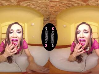 Solo betje eje cynthia velons is using a new xxx clip toy in vr | xhamster